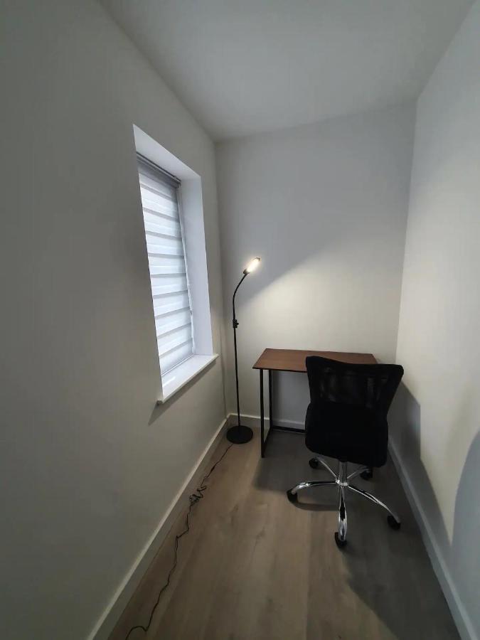 Lovely Home Close To City Center & Rail Station 체스터필드 외부 사진